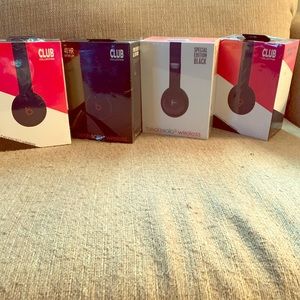 Solo 3 wireless beats by Dr. Dre